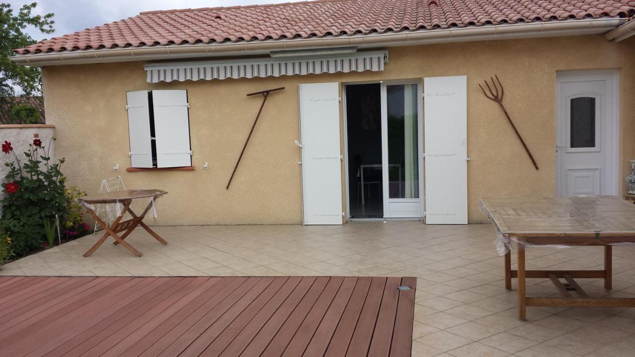 Studio Independant Dans Maison Individuelle Brax  Exterior photo
